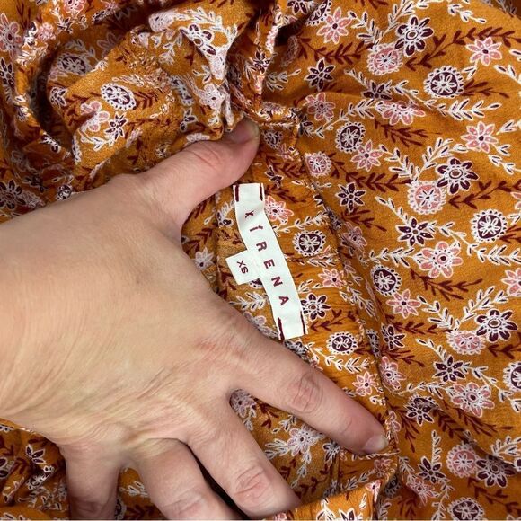 Xirena Payton Lauren Print High Waist Slouch Pants - Picture 6 of 7